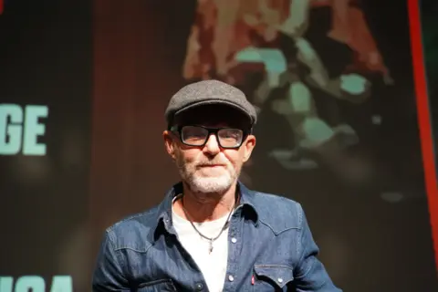 Ju Nesbe: Teško je ne zaljubiti se u Srbiju - slika 1