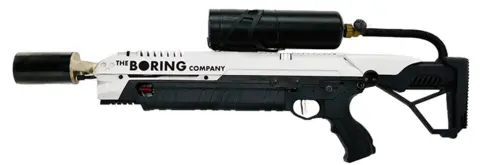 Ilon Mask je prodao bacače plamena u vrednosti od 3,5 miliona dolara za jedan dan - slika 1