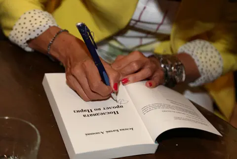 Jelena Bačić Alimpić u Makedoniji promovisala roman „Poslednje proleće u Parizu“ - slika 1