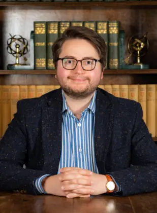 Hari Vitaker o romanu „Ubistva u Flit Hausu“: Prvi i jedini kriminalistički roman Lusinde Rajli - slika 1