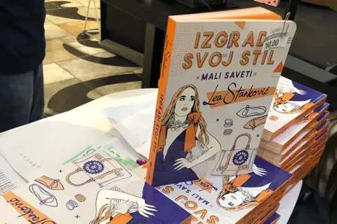 Mlada vlogerka Lea Stanković predstavila knjigu „Izgradi svoj stil“ - slika 1