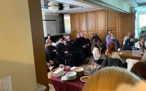 IMG-e955e98f70d6cc34d0076ced65b05482-V