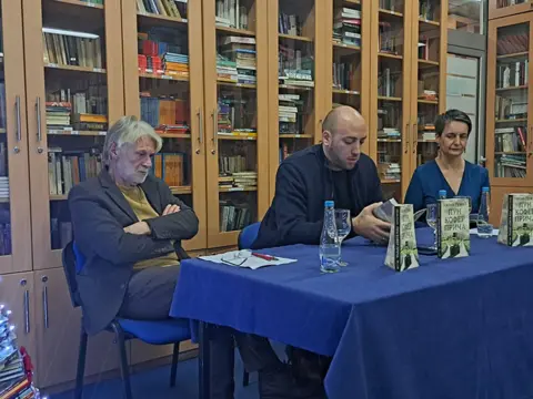 U Istočnom Sarajevu predstavljen Ružićev „Pun kofer priča“ - slika 1