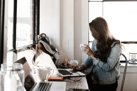 Da li su vaše uspomene iz detinjstva lažne? Prema mišljenju doktorke Džulije Šo ne možete verovati čak ni svojim najdragocenijim sećanjima - slika 6