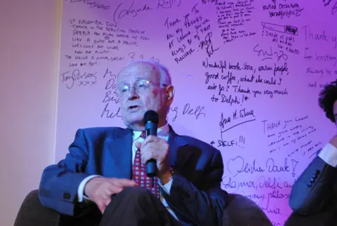 Predstavljena knjiga „Tri cunamija ili Evropa je ranjena“ Blagoja Grahovca - slika 6